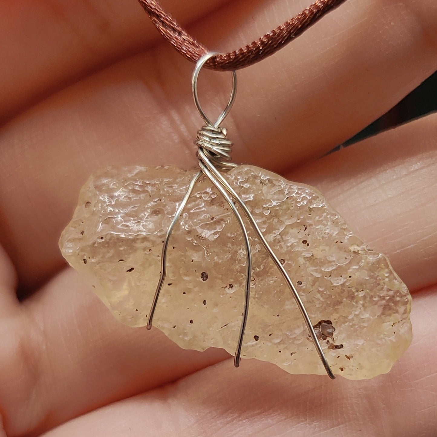 Colgante-cristal-libico