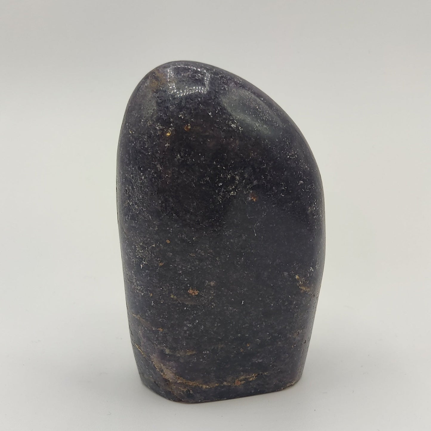 Mica lepidolita pulida