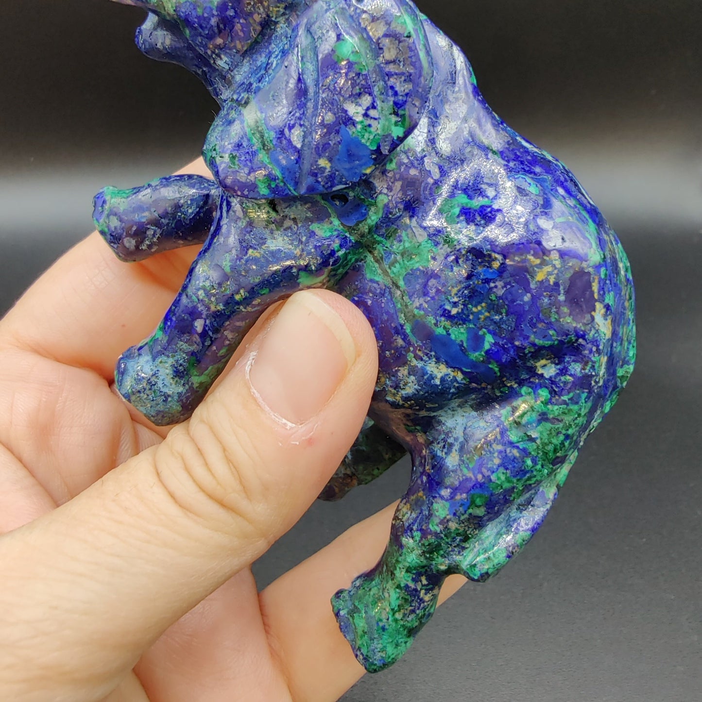 Elefante azurita con malaquita