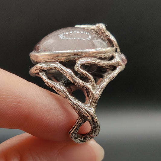 Anillo en plata y amatista con inclusiones