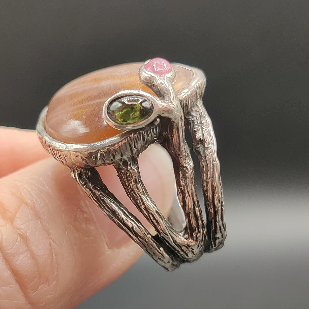 Anillo en plata y piedra sol