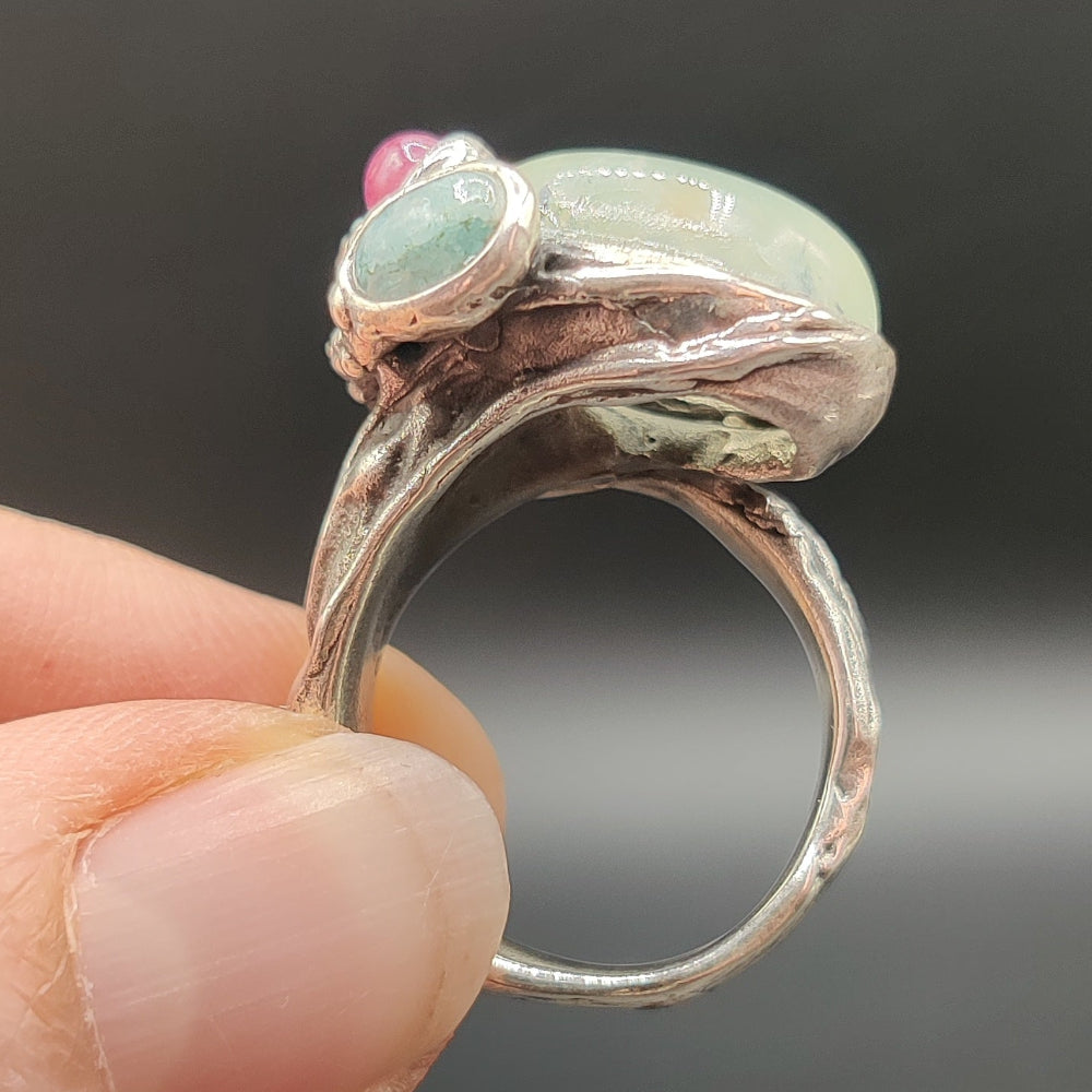 Anillo en plata y prehenita