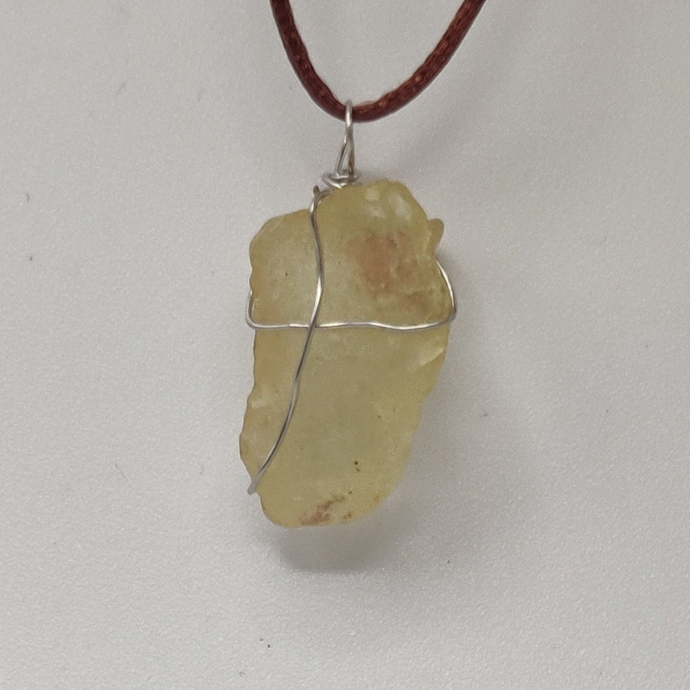 Cristal líbico colgante (Tectita)