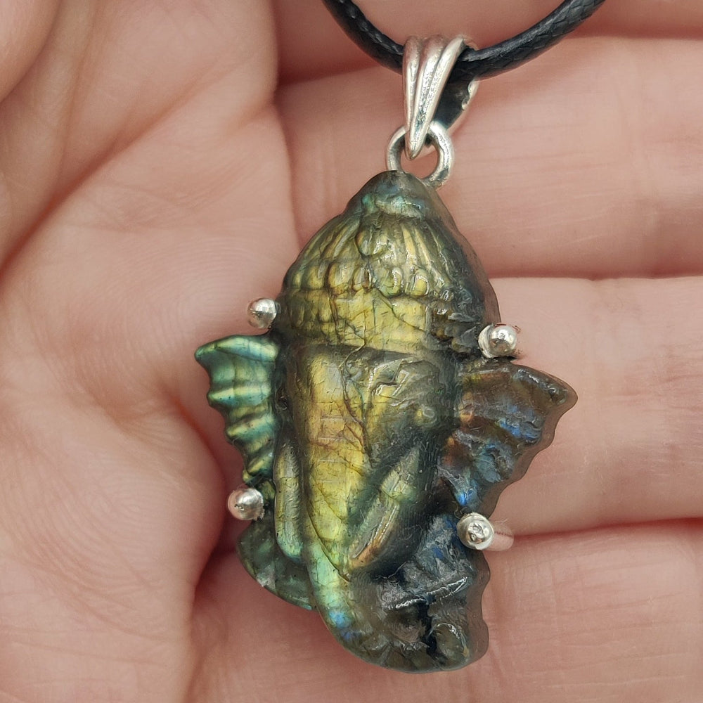 Ganesha colgante de Labradorita en plata