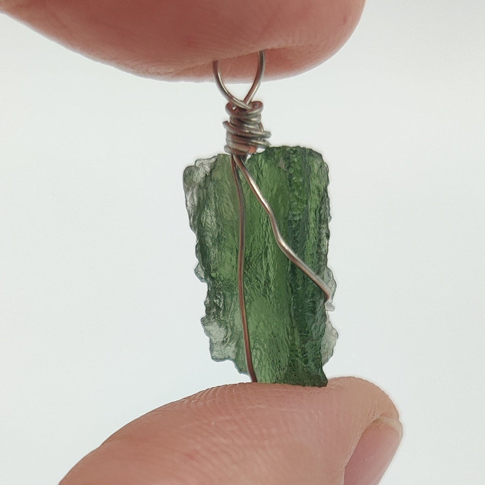 Moldavita colgante(Tectita)