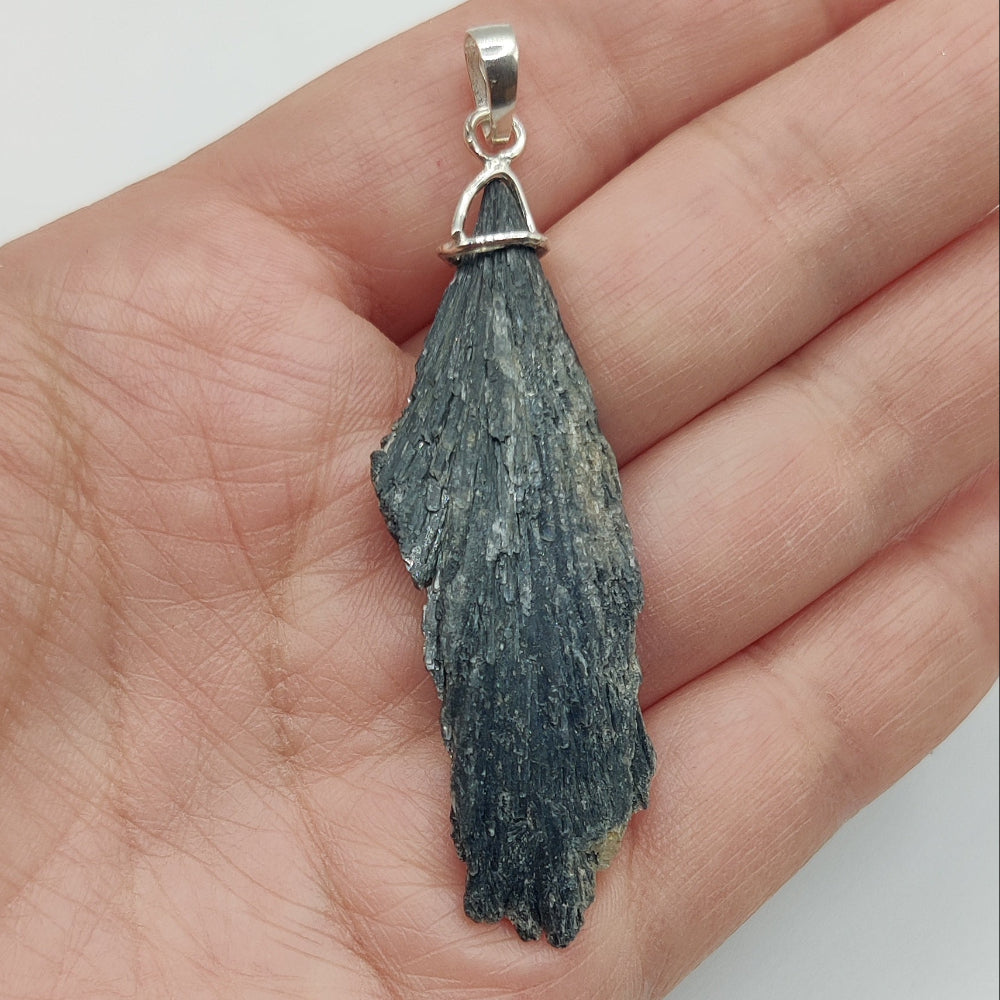 Colgante "escoba de bruja"