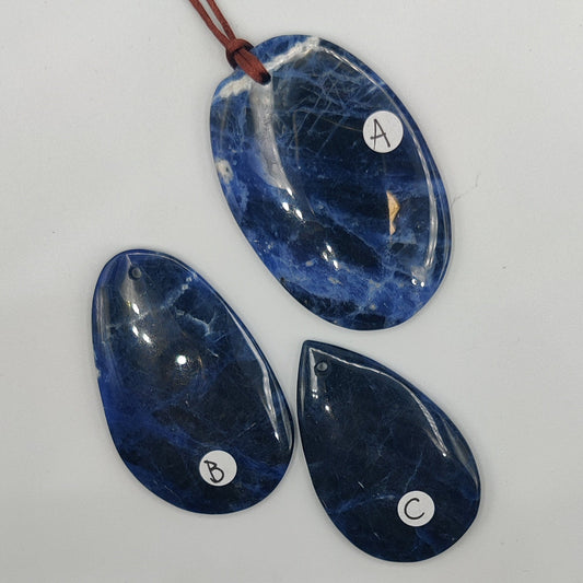 Sodalita colgante