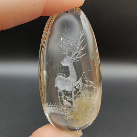 Colgante de cuarzo talla de ciervo