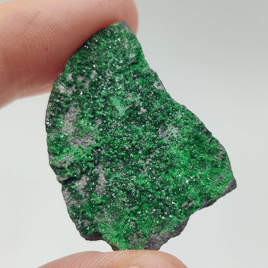Granate uvarovita