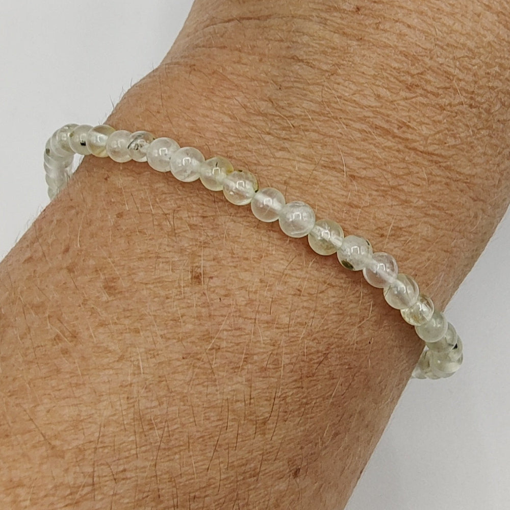 Prehnita pulsera