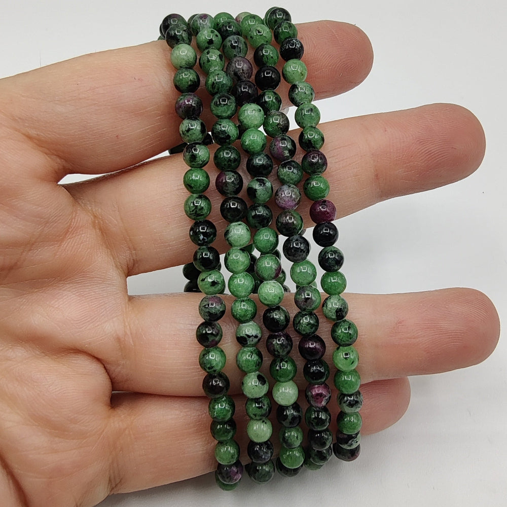 Pulsera de zoisita con rubí