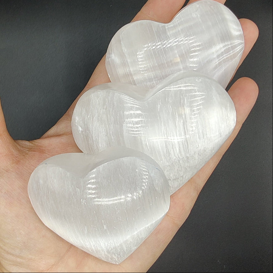 Selenita corazón (yeso fibroso)