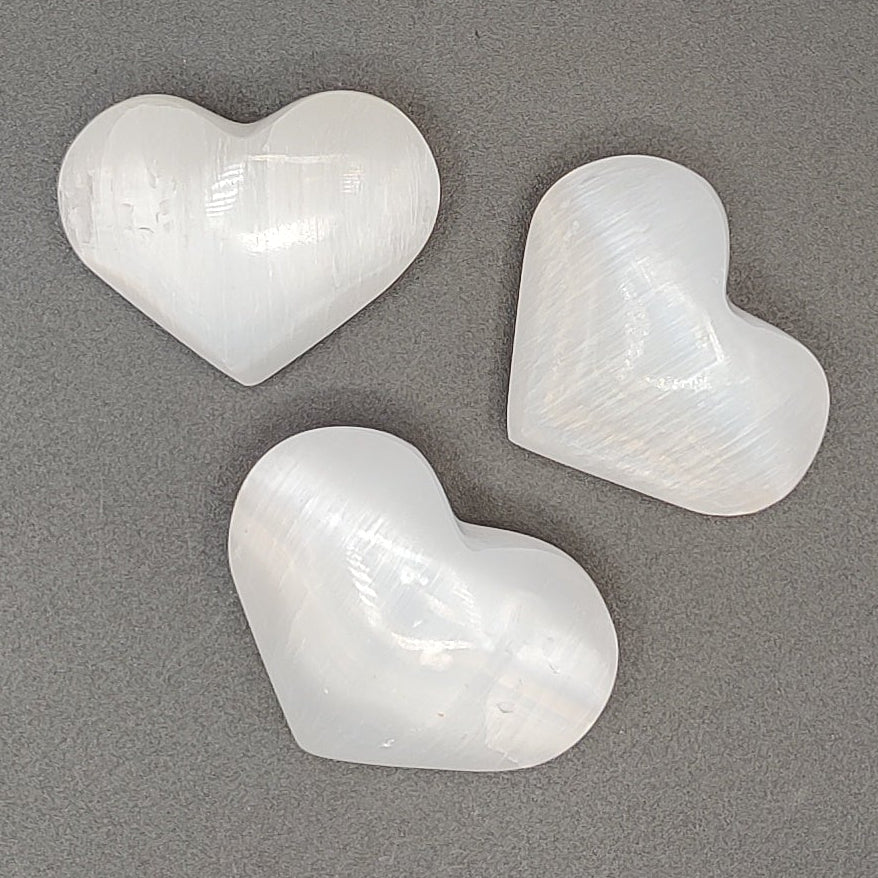 Selenita corazón (yeso fibroso)