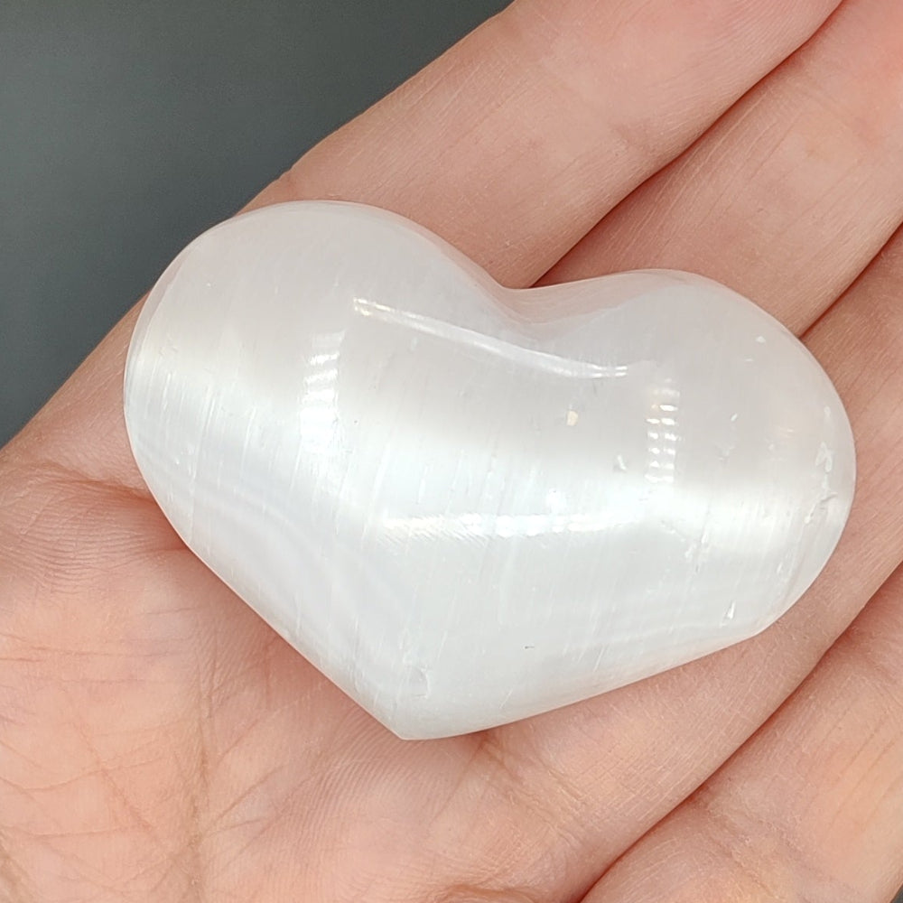 Selenita corazón (yeso fibroso)
