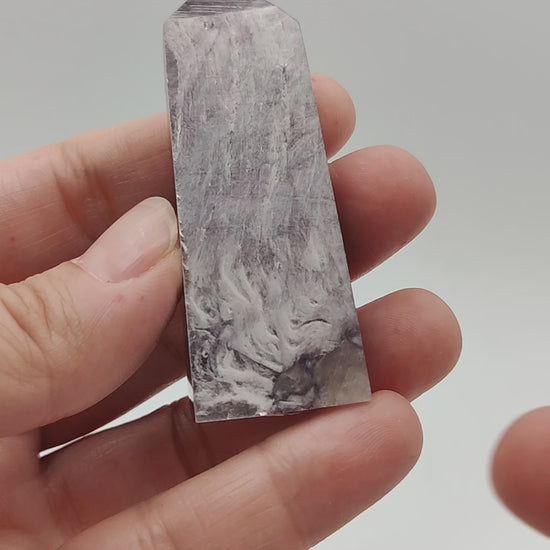 Video-Mica-lepidolita-punta-1