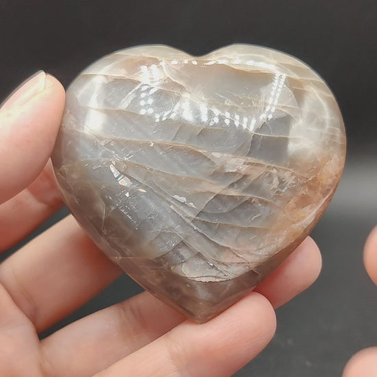 Video-Adularia-piedra-luna-corazon-2