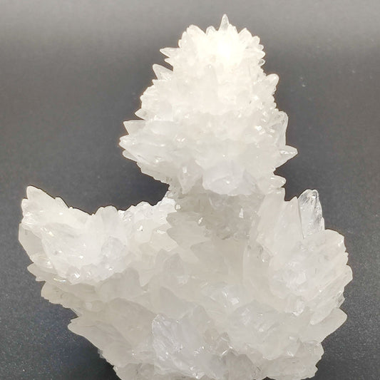 Aragonito coraloide. "Cave calcite".