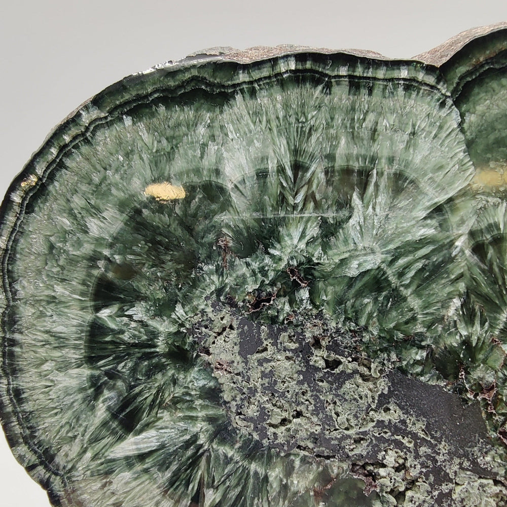 Serafinita extra con Hematites